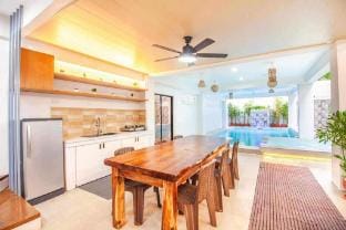 White Grove Springs Resort Villa in Calabarzon