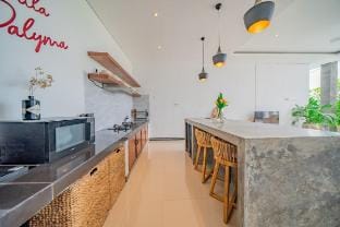 Luxury Villa : Tropical Elegance Pererenan Canggu Villa in Mengwi