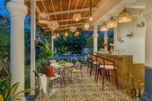 SaffronStays Sweet Mango: 4BR pool villa Villa in Goa, India