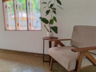House Leo - peaceful beach villa with garden Villa in Mirissa