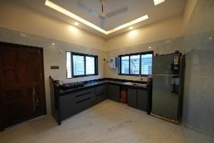 Modern 5 BHK Villa with Pvt Pool, Varsoli, Alibaug Villa in Alibag