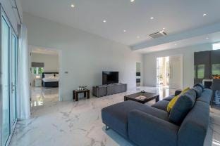 Nice 3BR with Golf Course View(BMG3) Villa in Hua Hin District
