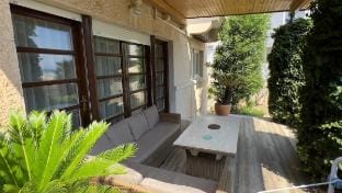 Beach Villa with sea view, pool and tropic garden Villa in Split