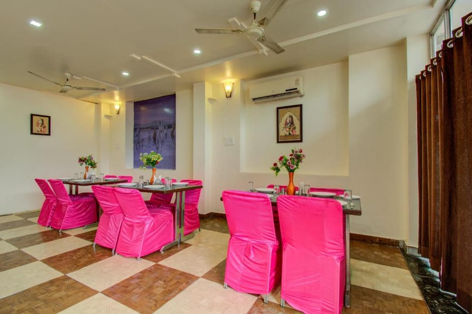 Hotel O Dream Palace Hotel in Jaipur