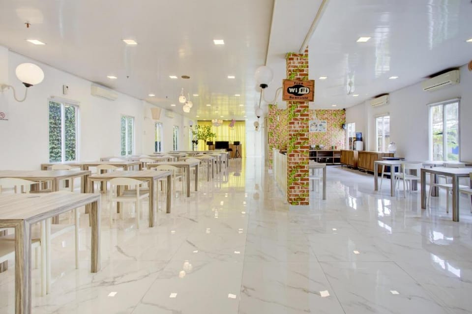 Collection O Gambir Masjid Istiqlal - 6 Hour Stay Hotel in Jakarta