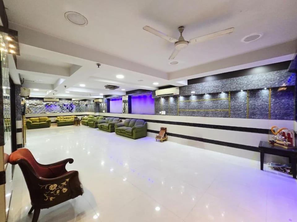 The Platinum Saltlake Bed and Breakfast in Kolkata