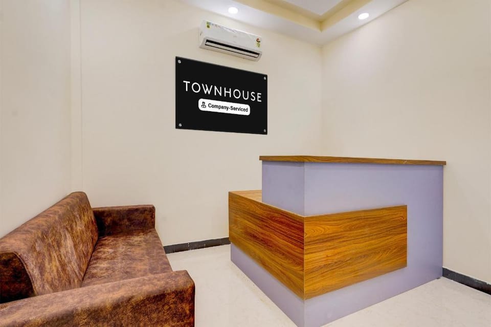 Super Townhouse Guduvancheri Junction Formerly Zafe Commercial Hotel in Tamil Nadu