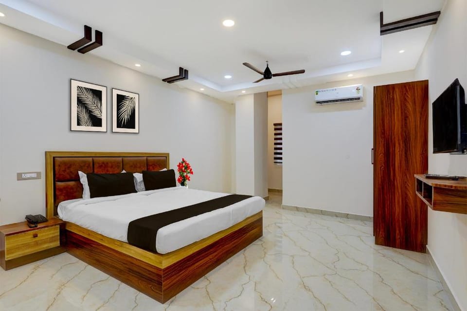 Super Townhouse Guduvancheri Junction Formerly Zafe Commercial Hotel in Tamil Nadu