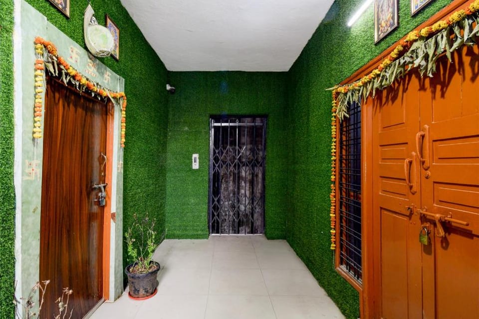 SPOT ON Hotel Tillu Grand Hotel in Hyderabad