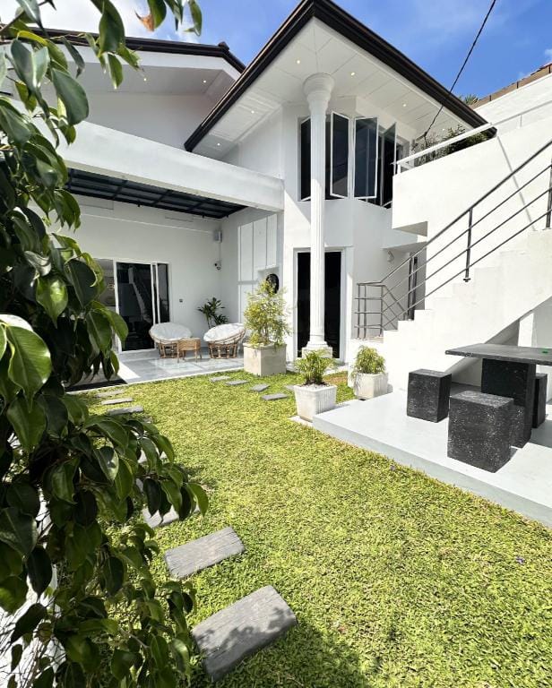La Costa Hotel Hotel in Negombo