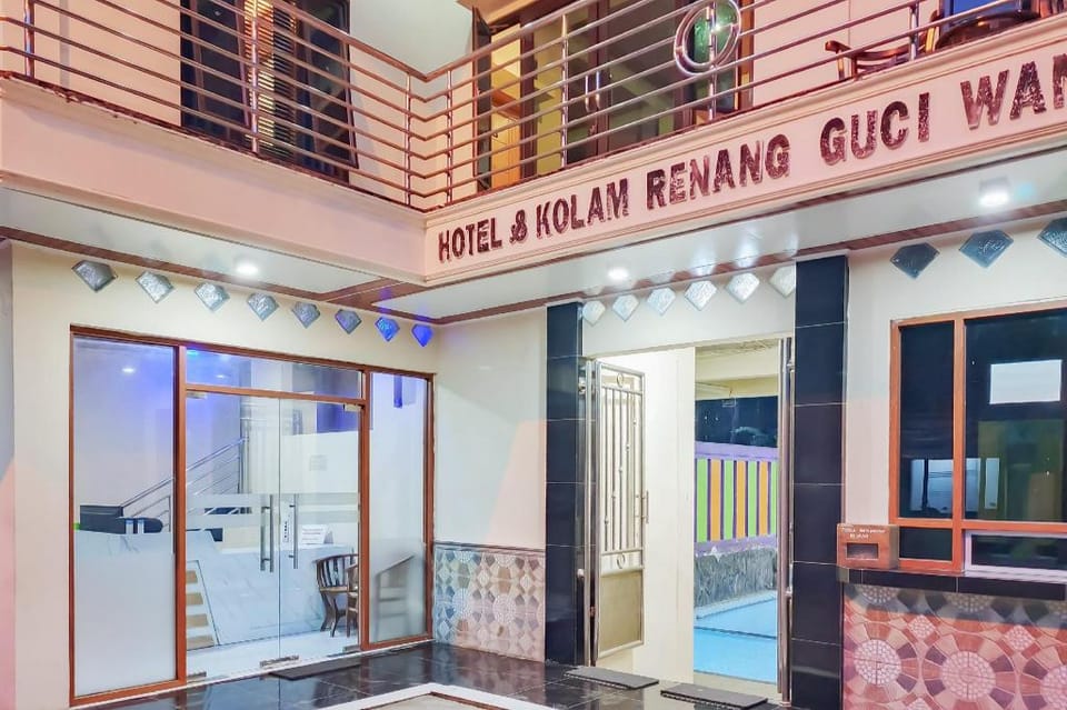RedDoorz at Guciwan Hotel near Objek Wisata Guci Hotel in Indonesia