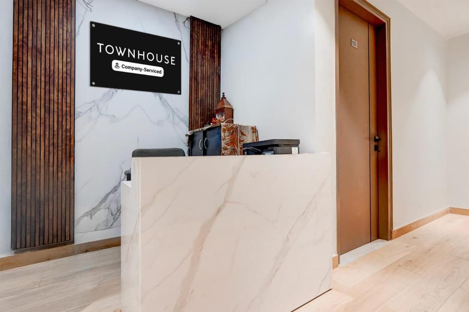 Super Townhouse DSIDC Bawana Formerly Kanhaiya Residency Hotel in Delhi