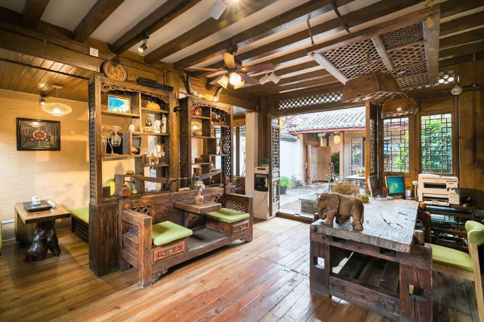 Anyue Viewing Courtyard Inn Hotel in China