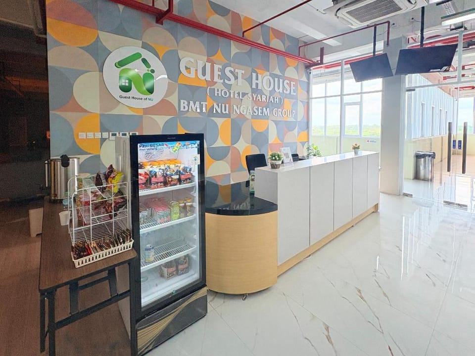 Guest House BMT NU Ngasem RedPartner Bojonegoro Hotel in East Java