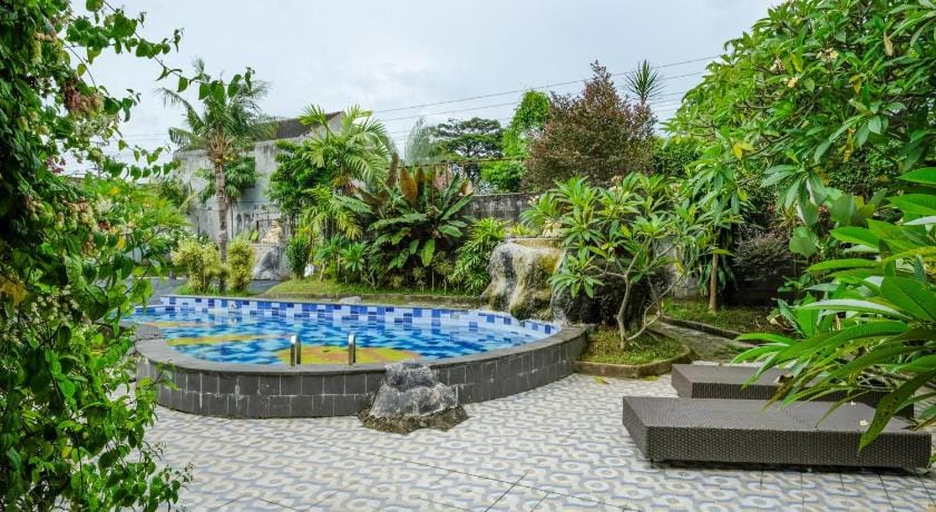 RedDoorz @ Flory Hotel Jalan Ringroad Selatan Hotel in Yogyakarta