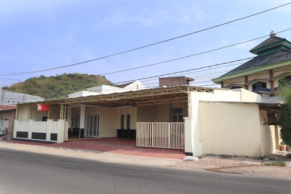 House of A Syariah Kedamaian Hotel in Indonesia