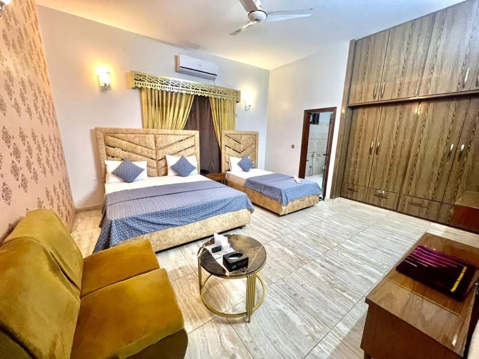 Amada Inn Guest House Hotel in Karachi