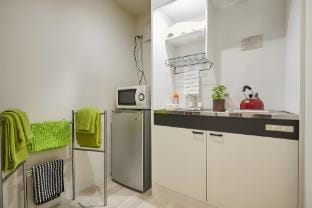 渋谷駅至近！中目黒・恵比寿・代官山徒歩圏、おしゃれなロフト付きNEWルームOPEN！ Apartment in Shibuya