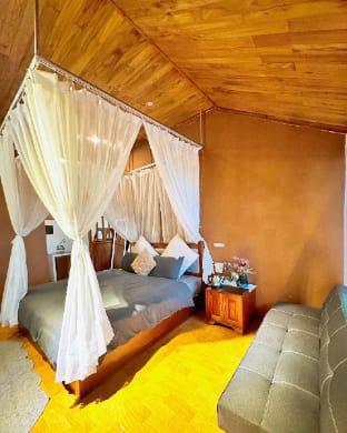DELUXE 102 Apartment in Laos