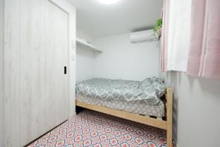 Higashi-Rokugo BLACK Apartment in Yokohama
