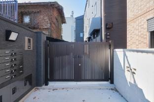 Flora Maison Kamiochia Apartment in Shinjuku