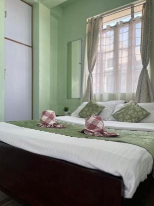 Cozy Haven 1018 Homestay Apartment in Bangladesh