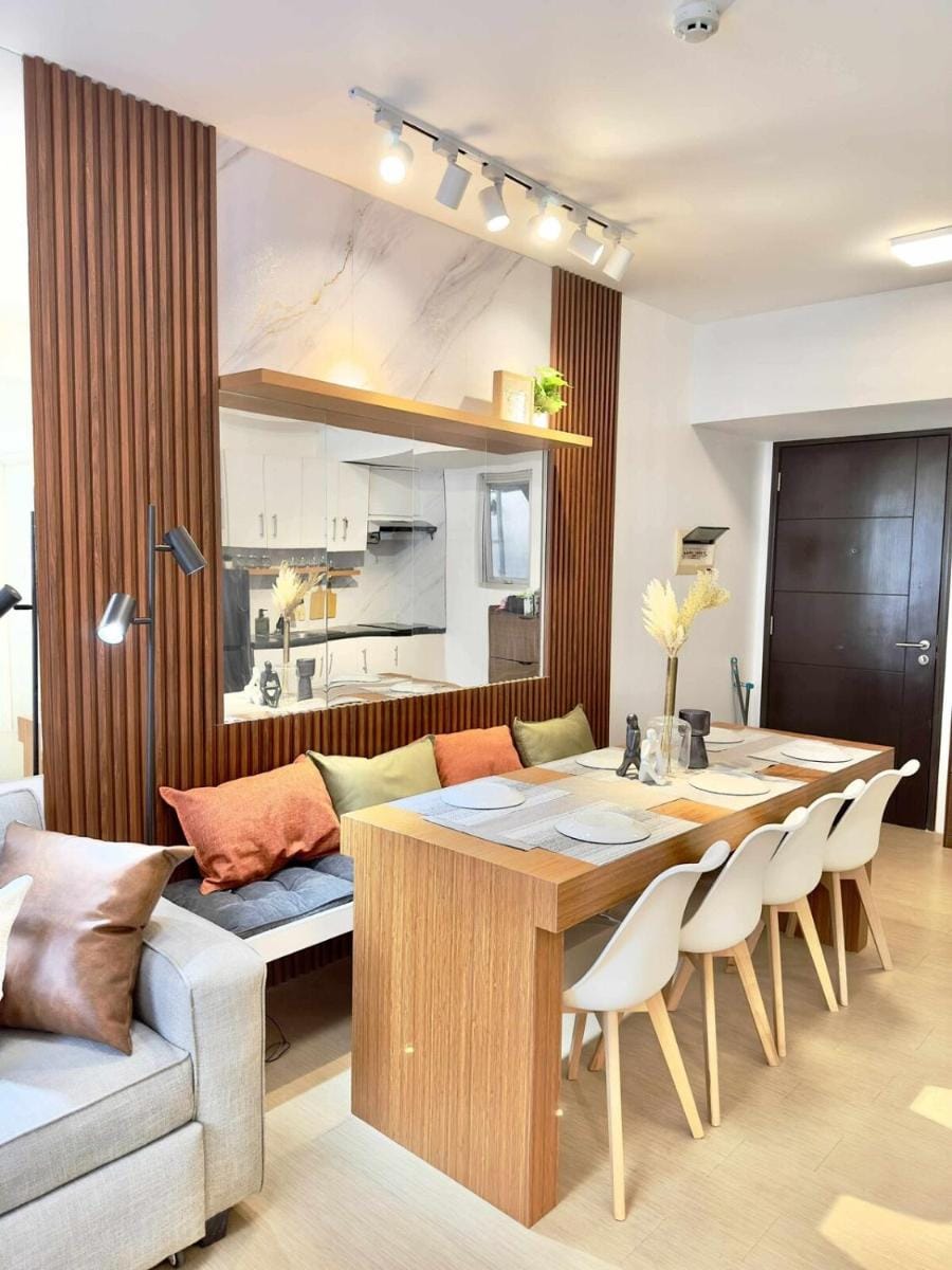 Spacious Two Bedroom with Pool View - Iloilo Apartment in Iloilo City