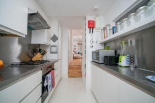 Stylish apartment with two beds in Shepherd’s Bush Apartment in London