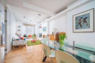 Stylish apartment with two beds in Shepherd’s Bush Apartment in London
