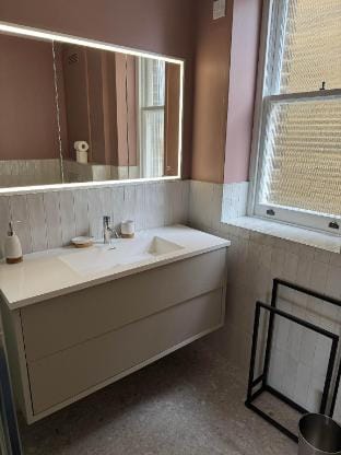 Chic 2BR Flat in Trendy London Apartment in London Borough of Islington