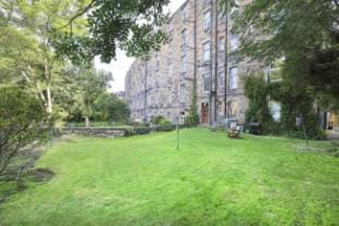 Fantastic New Town Flat with Shared Garden Apartment in Edinburgh