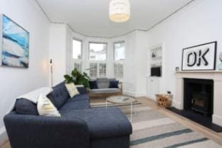 Luxury House with Patio next to North Berwick Beach Apartment in North Berwick