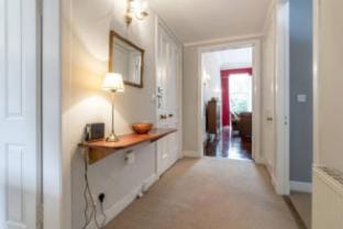 Spacious Apartment in Edinburgh's New Town Apartment in Edinburgh