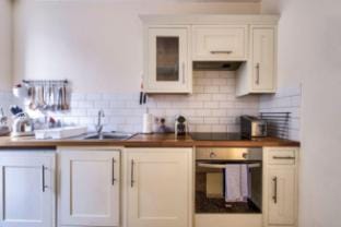 Stylish Home in New Town Apartment in Edinburgh