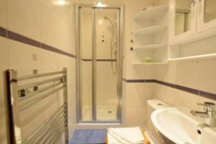 Elegant and Warm Apartment near Edinburgh Castle Apartment in Edinburgh
