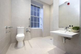 Tasteful Studio on Rose South Apartment in Edinburgh