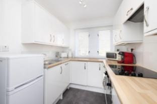 Bright Flat Overlooking The Clyde Apartment in Glasgow
