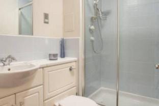 Inviting Apartment near Leith Walk Apartment in Edinburgh