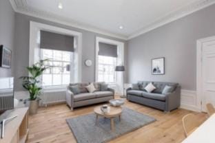 Spacious Apartment close to Princes Street Apartment in Edinburgh