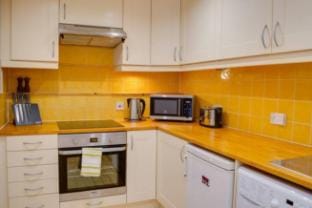 Warm & Welcoming Flat near Edinburgh Castle Apartment in Edinburgh