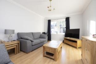 Modern Flat with Free Parking Apartment in Edinburgh