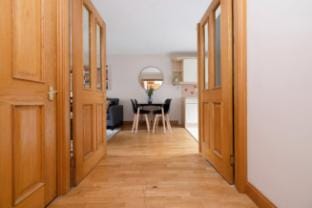 Bright and Cosy Flat near The Scottish Gallery Apartment in Edinburgh