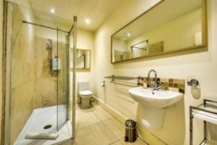Spacious Apartment in Edinburgh's City Centre Apartment in Edinburgh