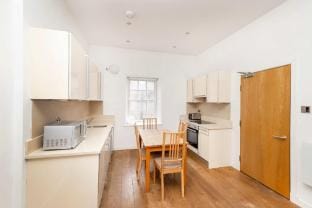 Stylish Apartment in Edinburgh's West End Apartment in Edinburgh