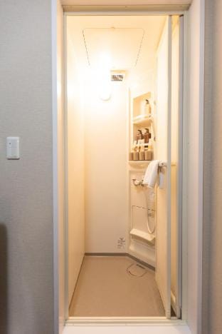 b&難波2号店 Apartment in Osaka