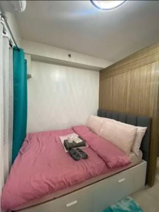 Modern Comfort at Shore 2 MOA  Apartment in Pasay