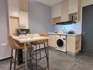 JUNE Homestay @ Vetro11 1BR 2-4Pax Sunset View Apartment in Kota Kinabalu