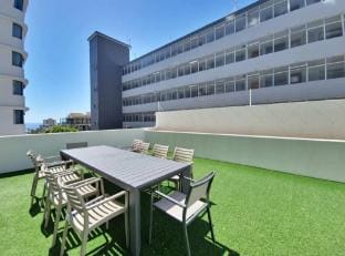 Huston 2 Bedroom Chambers Apartment in Sea Point