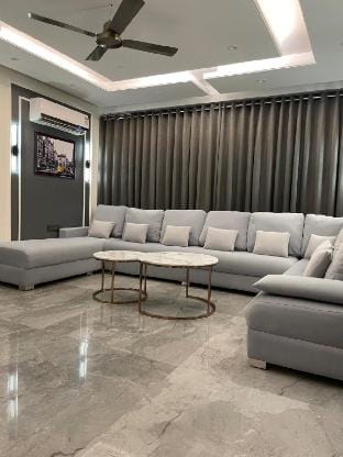 Stylish 3BHK in New Delhi | Luxe 301 Apartment in New Delhi