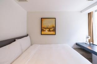 Tyms 3BR 2BA Apartment Yongxin Century Xujiahui Apartment in Shanghai
